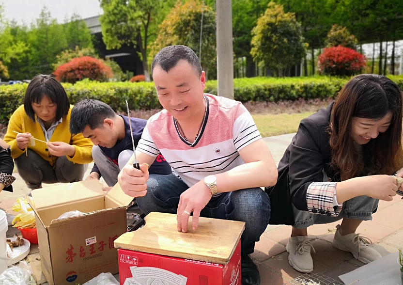 伟德victory
磨粒流家族